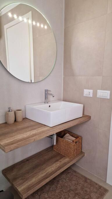 Olivella21 Luxury Apartment Montesanto ナポリ エクステリア 写真